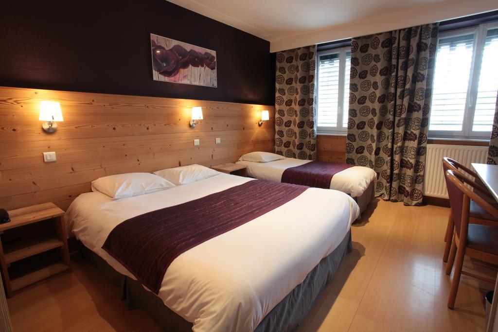 Hotel Saint-Pierre Pontarlier Exteriör bild